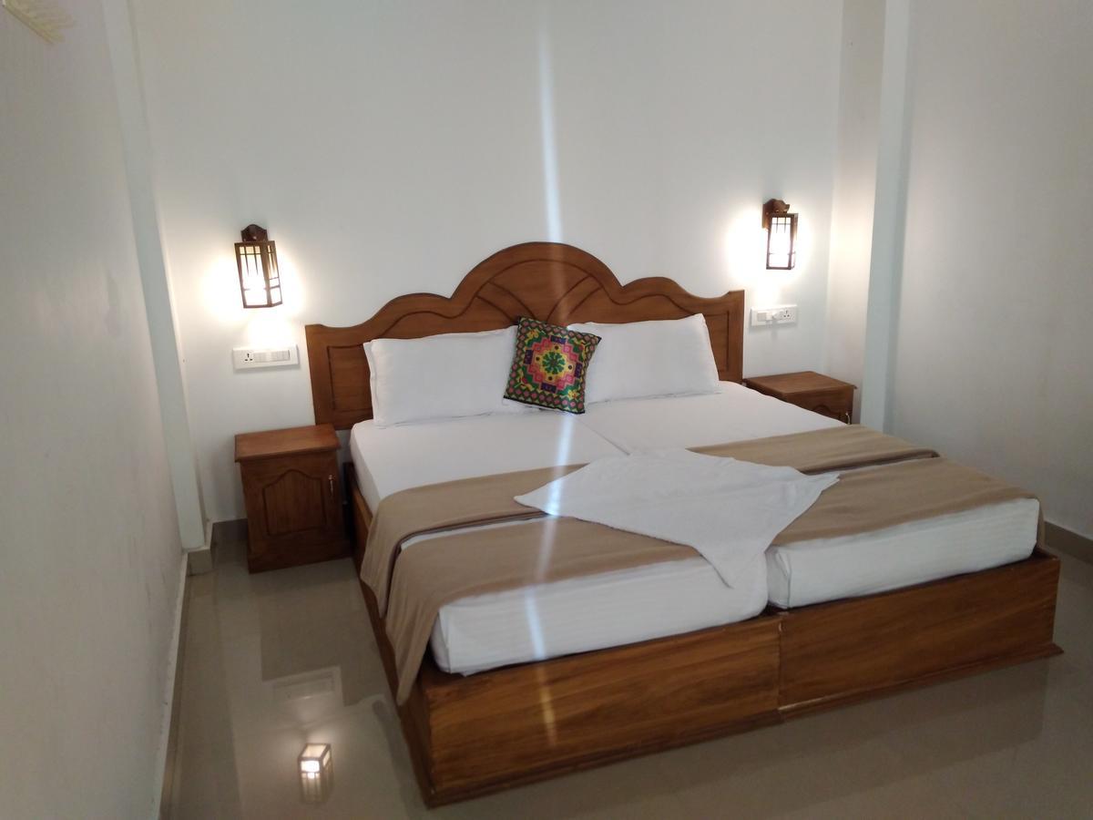Holiday Villa Thekkady Exterior photo